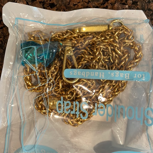 Authentic Chanel caviar red clutch / wallet in pristine condition. - Picture 11 of 11